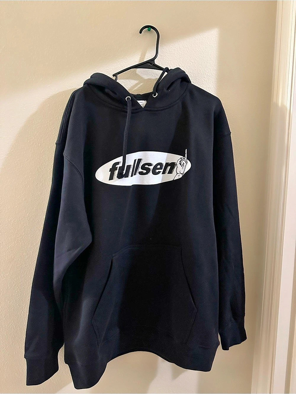 Ultima MIA000 Graphic Hoodie in Black Size Large